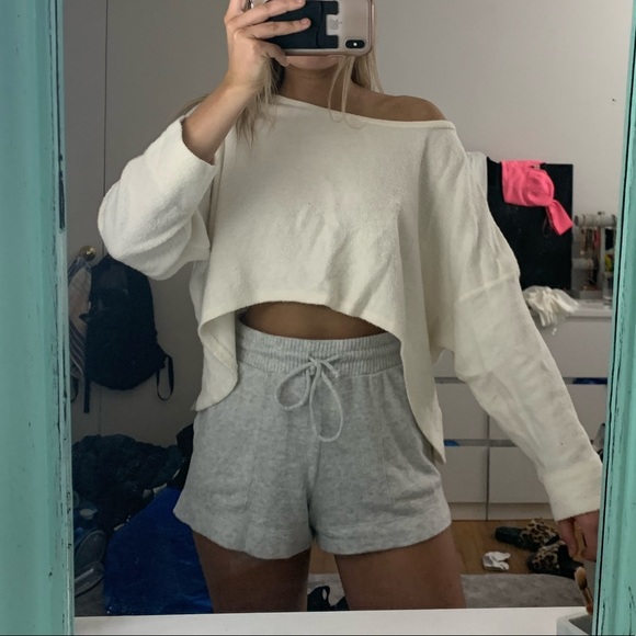 Urban Outfitters Tops - Urban outfitters cream long sleeve sweater